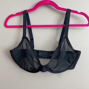 Cuup The Plunge bra NWOT